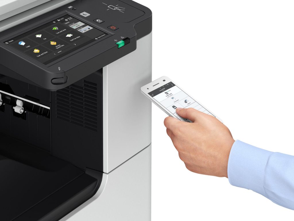 imageRUNNER C3226i LIFESTYLE 02 scaled 1